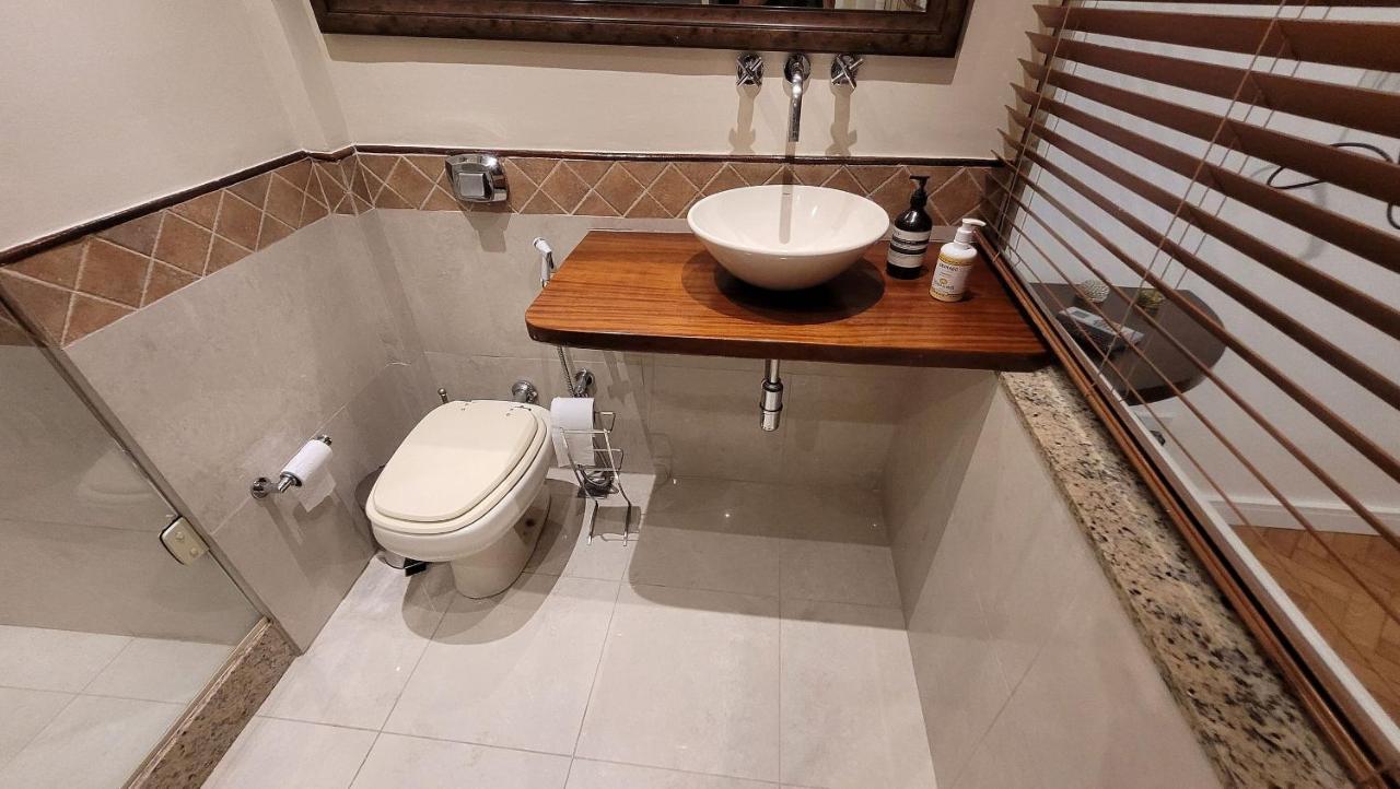 - Leblon Apartment