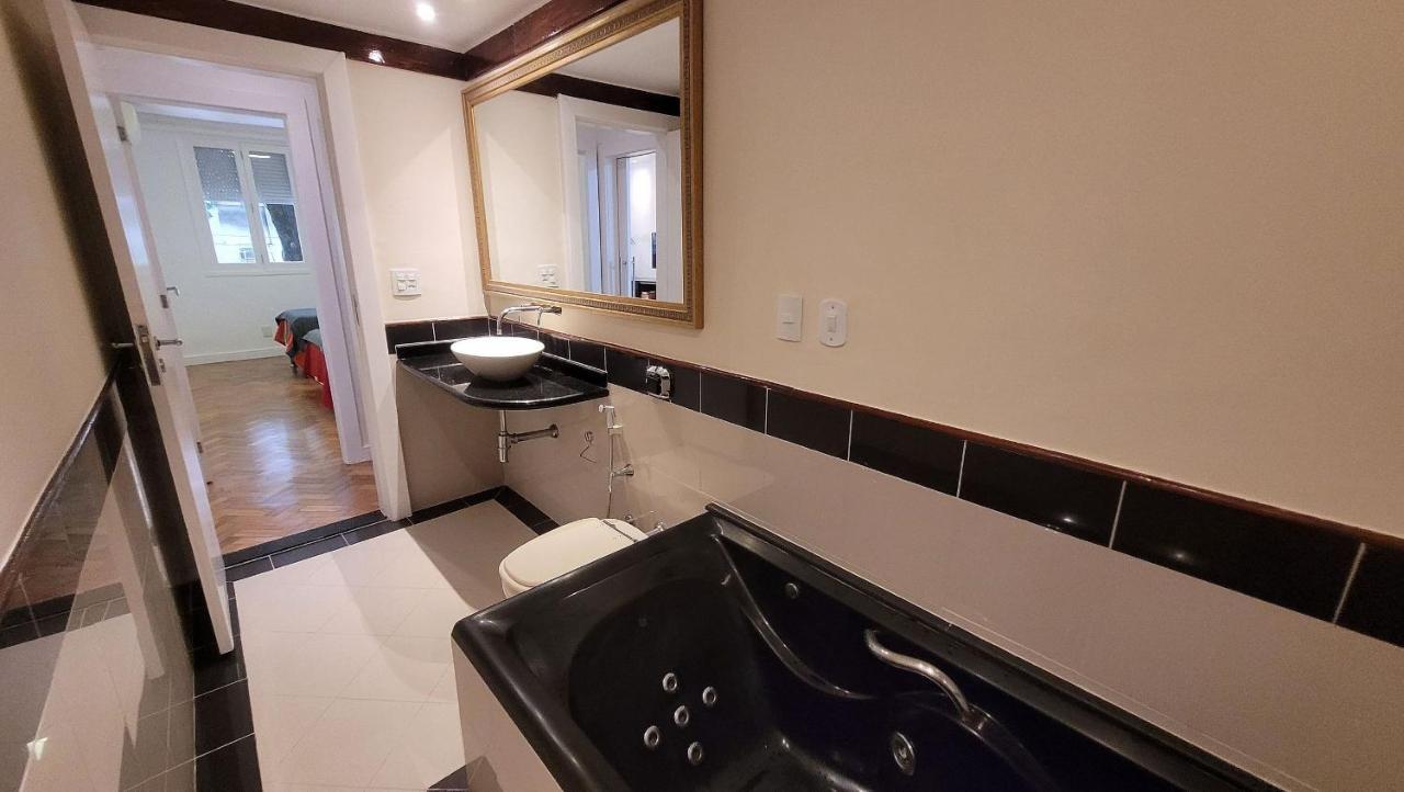 - Leblon Apartment